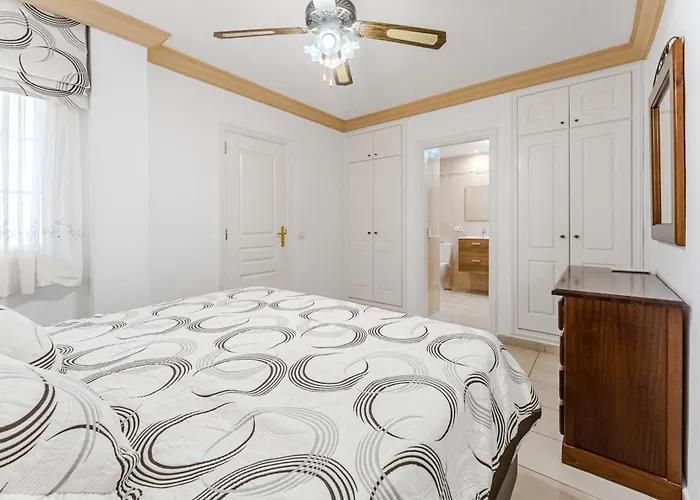 Terrazas Del Duque Ii * Адехе